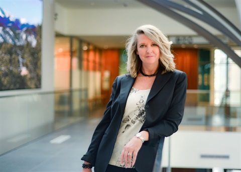 Lori Young candidate headshot