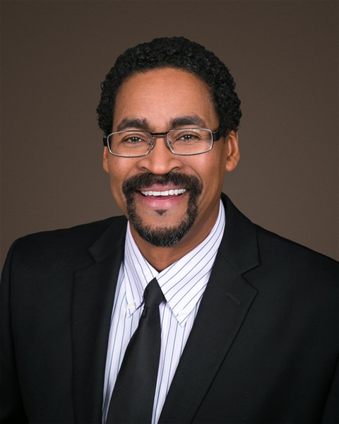 Steve Douglas headshot