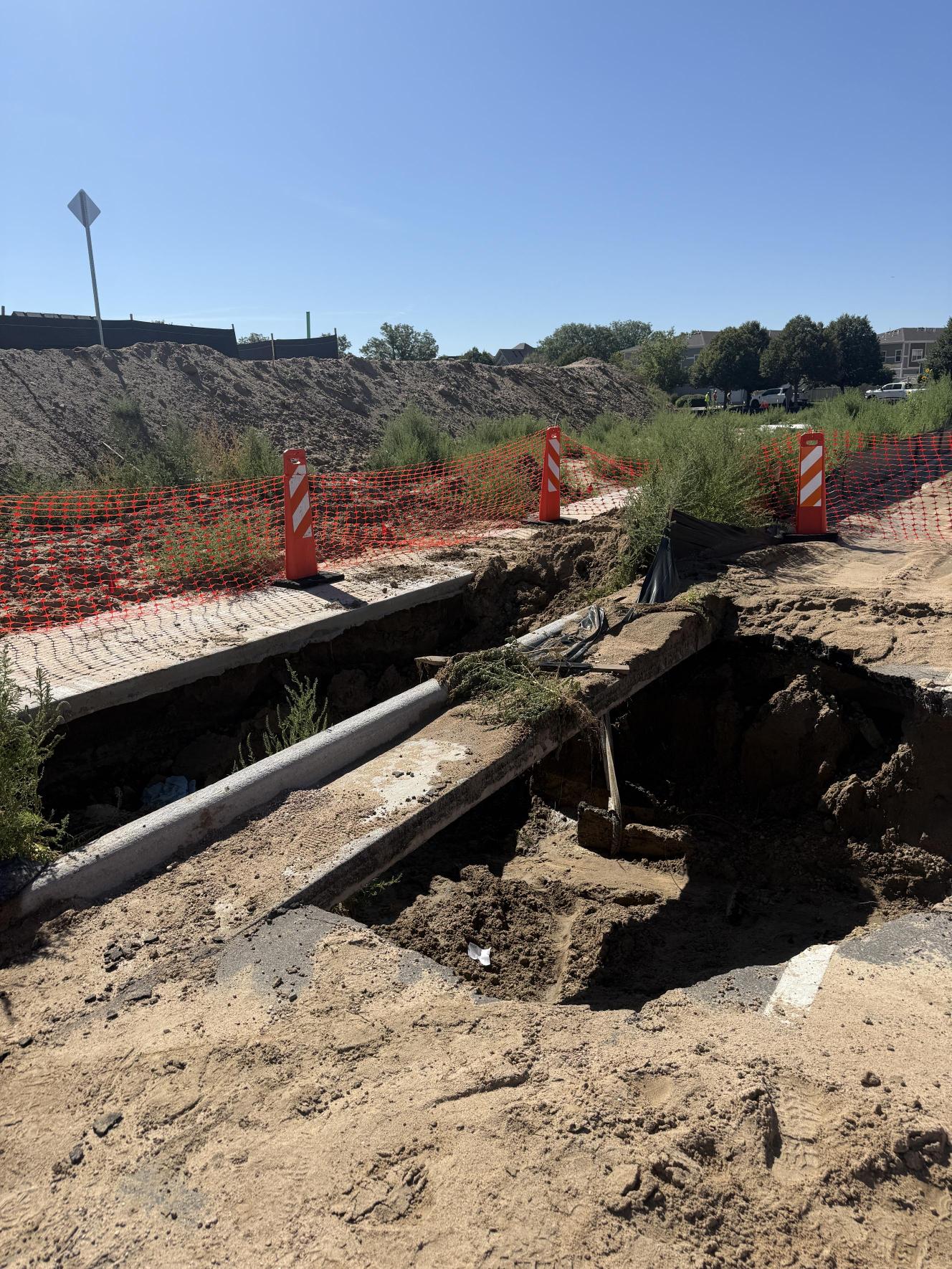 Sinkhole on Belle Creek_Aug17 2 of 2 Photos
