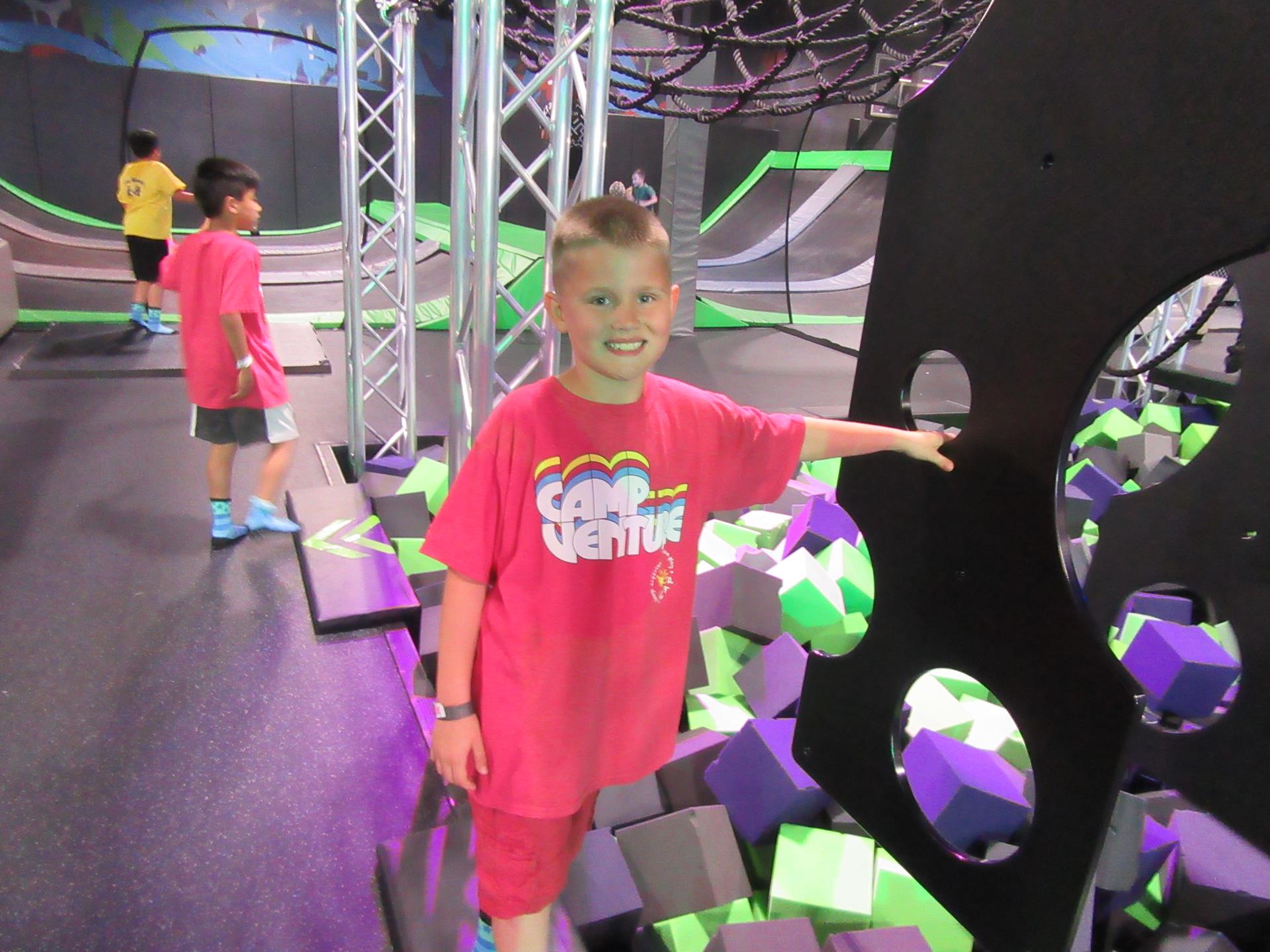 pic_camp_trampoline.jpg
